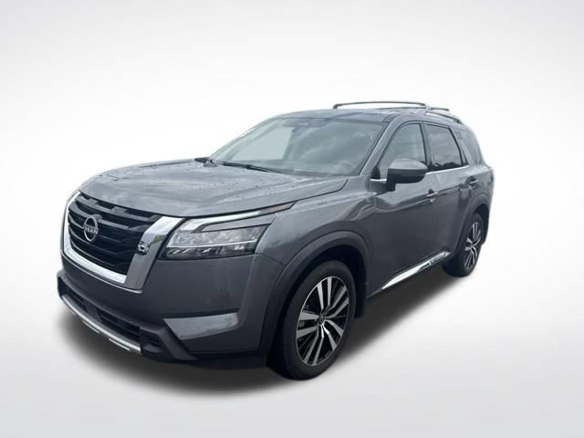Used 2024 Nissan Pathfinder Platinum w/ Cargo Package