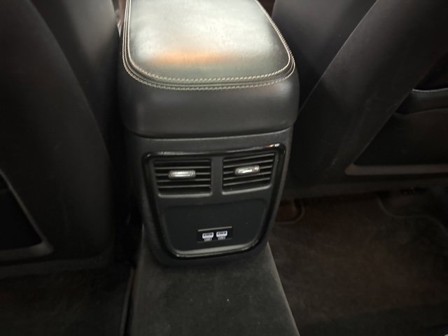 Used 2015 Chrysler 300 S image 8