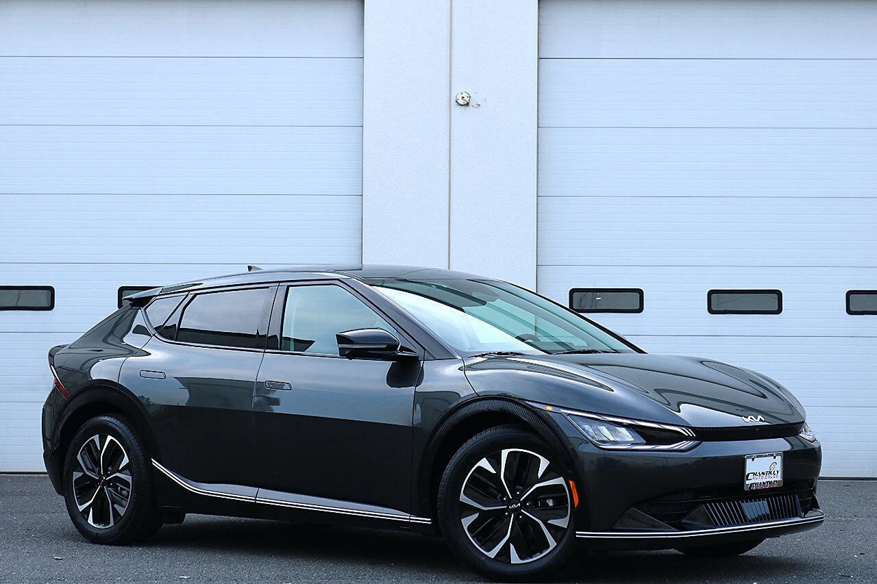 Used 2023 Kia EV6 Wind w/ Wind Technology Package image 1