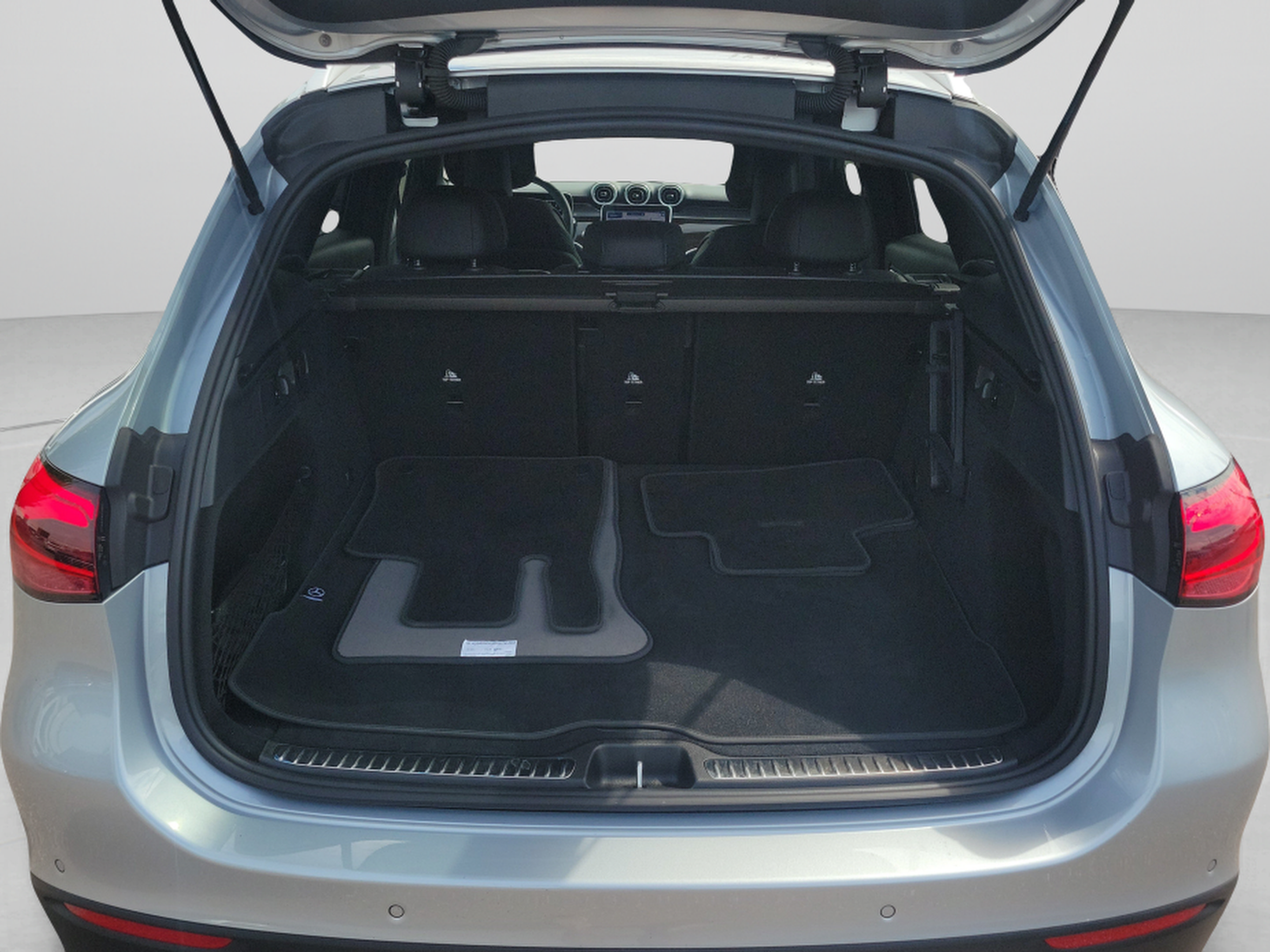 Certified 2026 Mercedes-Benz GLC 300 image 5