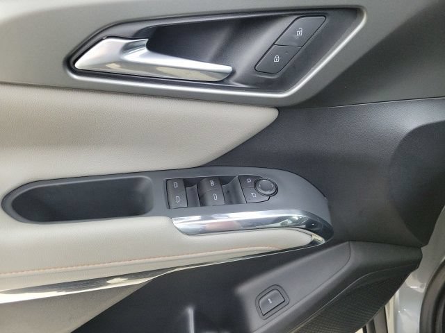 Used 2026 Chevrolet Traverse LT w/ Driver Confidence Package FWD image 23
