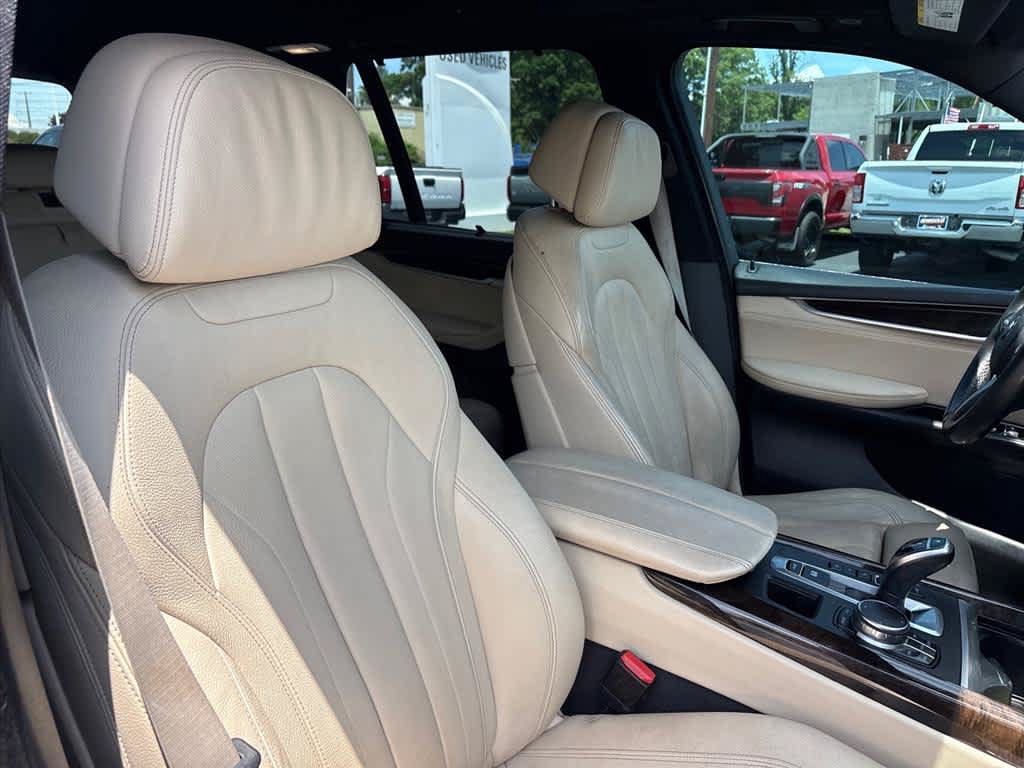 Used 2018 BMW X5 xDrive50i AWD/4WD image 5