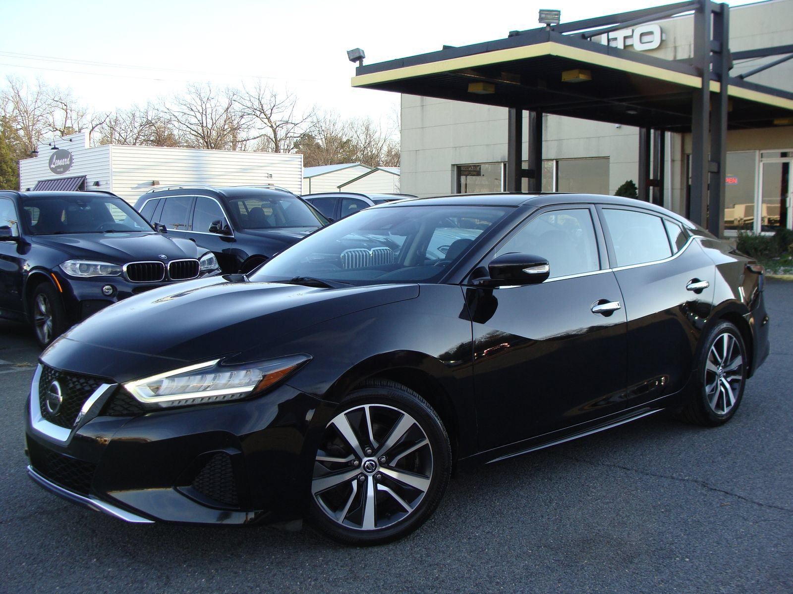 Used 2020 Nissan Maxima 3.5 SV w/ Floor Mat Group FWD image 3
