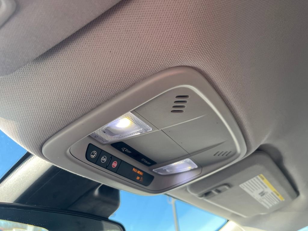 Used 2020 Chevrolet Malibu LT image 17