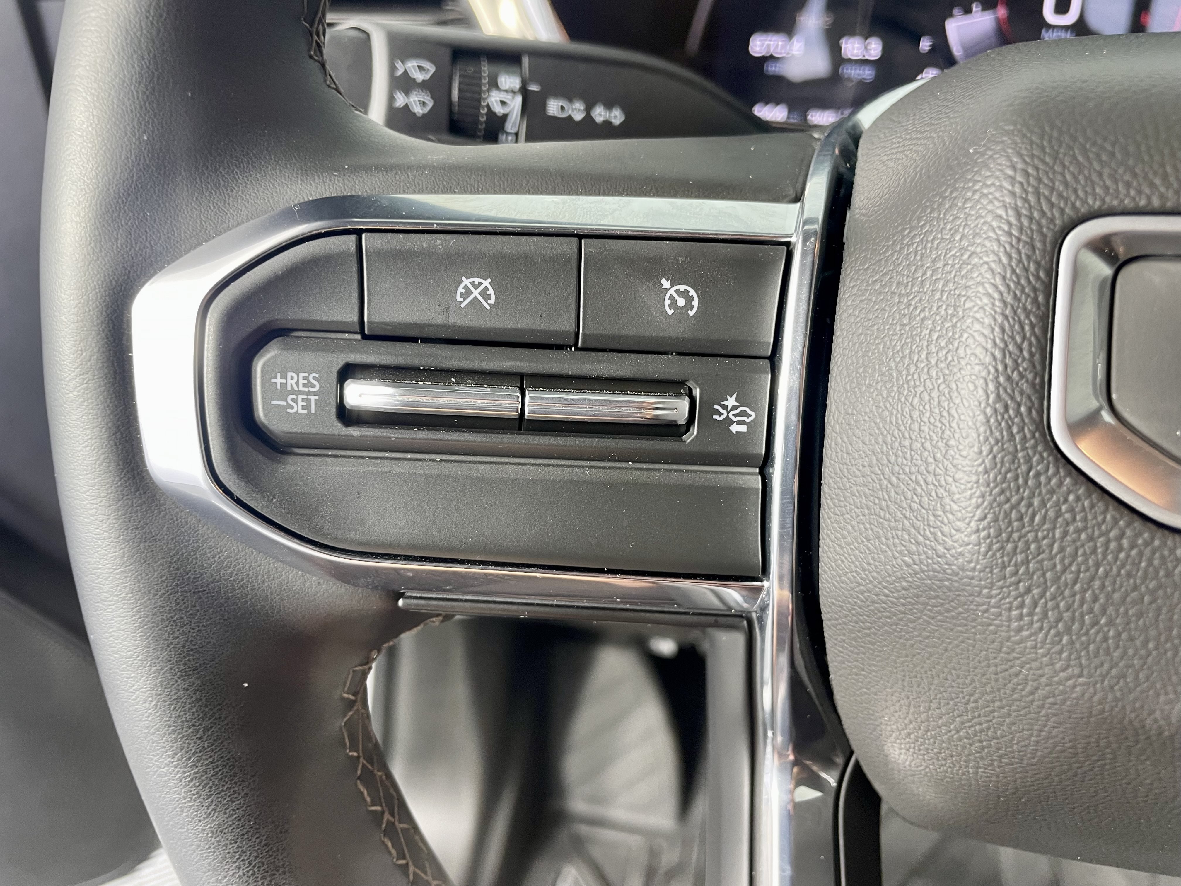 Used 2026 GMC Canyon Denali AWD/4WD image 16