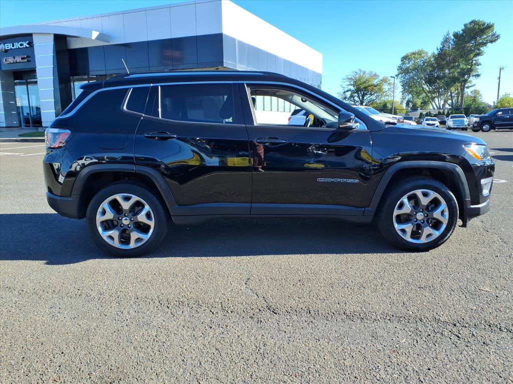 Used 2018 Jeep Compass Limited image 2