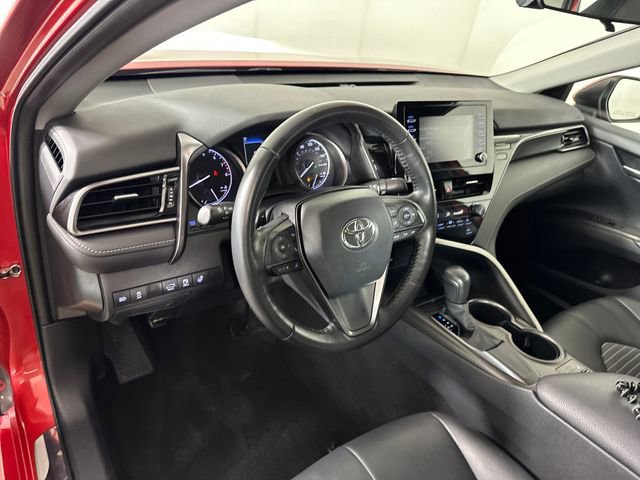 Used 2023 Toyota Camry SE image 13