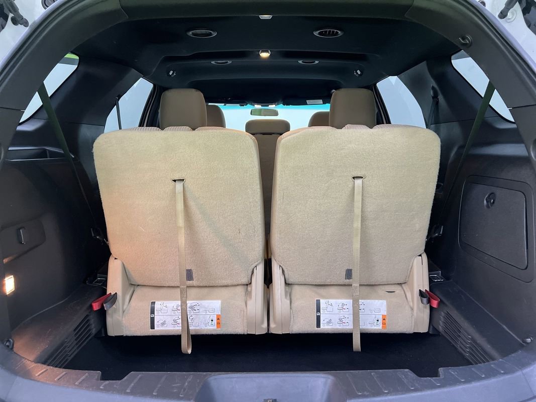 Used 2016 Ford Explorer XLT image 27