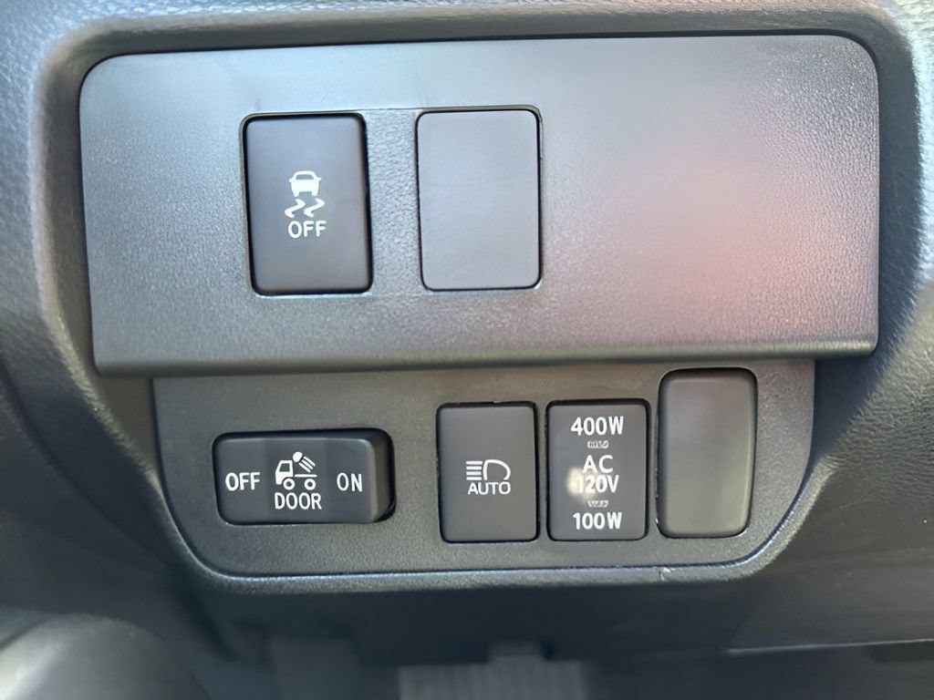 Used 2023 Toyota Tacoma TRD Off-Road AWD/4WD image 23
