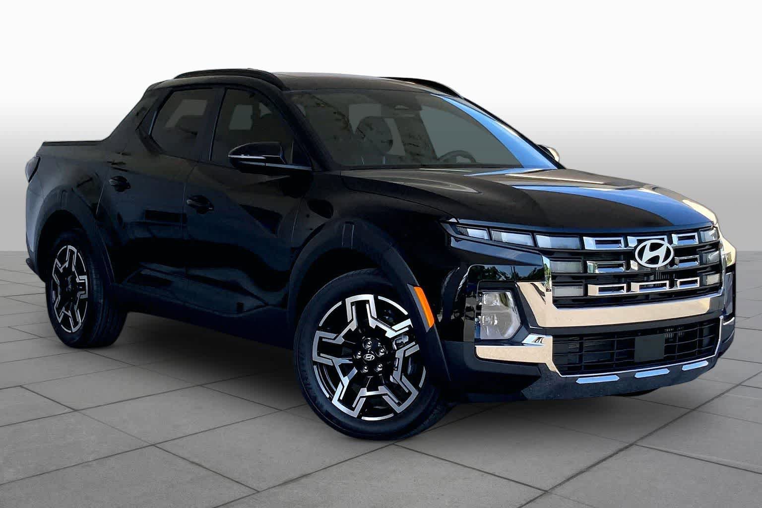 Used 2026 Hyundai Santa Cruz Limited AWD/4WD image 3