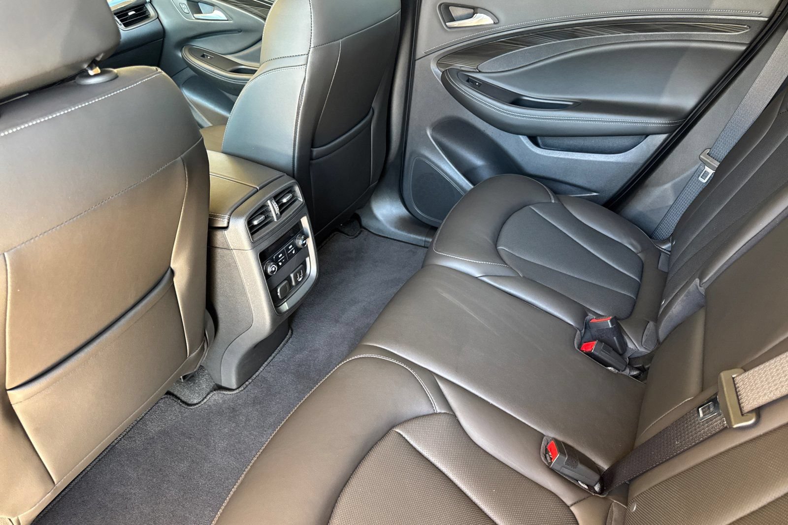 Certified 2020 Buick Envision Essence w/ LPO, Cargo Package FWD image 13