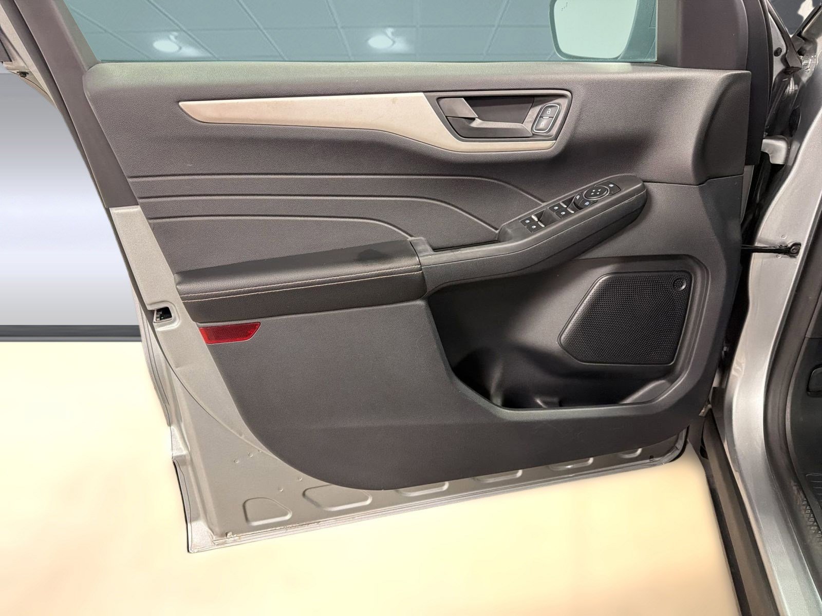 Used 2022 Ford Escape SE w/ Convenience Package FWD image 21