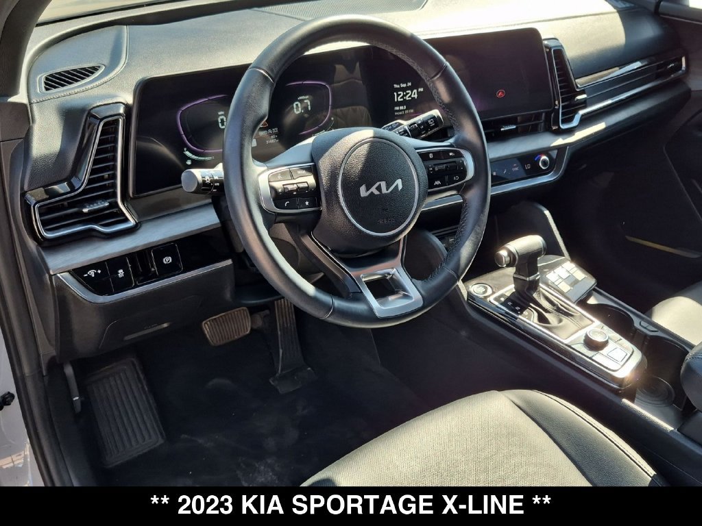 Used 2023 Kia Sportage X-Line AWD/4WD image 2