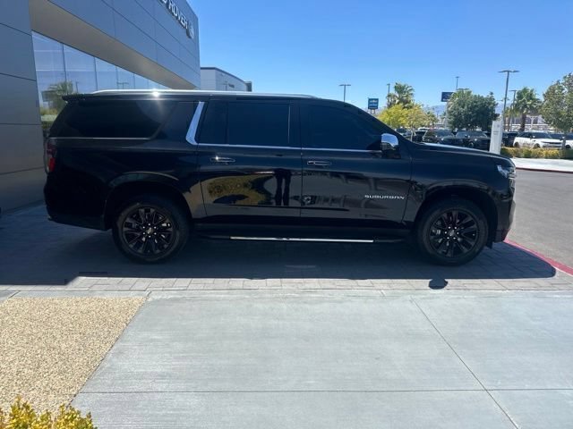 Used 2023 Chevrolet Suburban Premier AWD/4WD image 4
