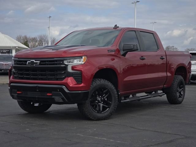 Used 2023 Chevrolet Silverado 1500 LT Trail Boss w/ LPO, Dark Essentials Package image 2