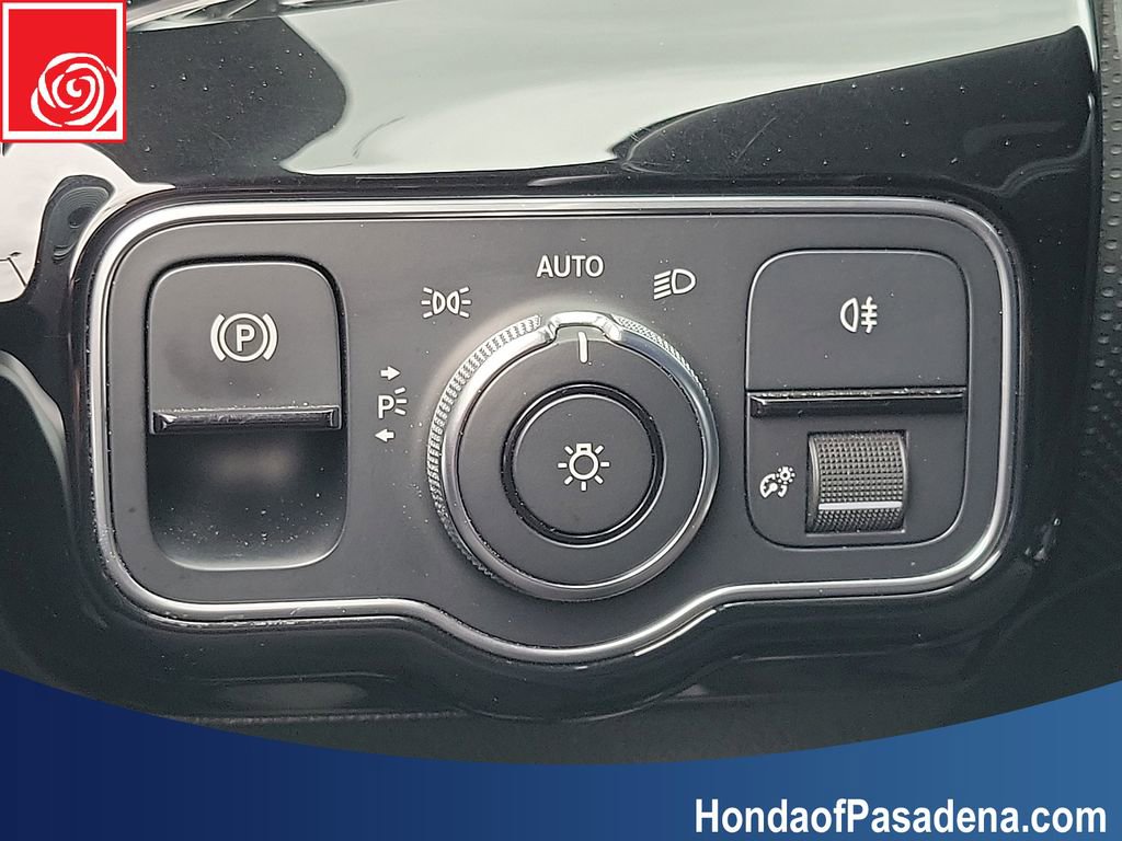 Used 2020 Mercedes-Benz A 220 image 18