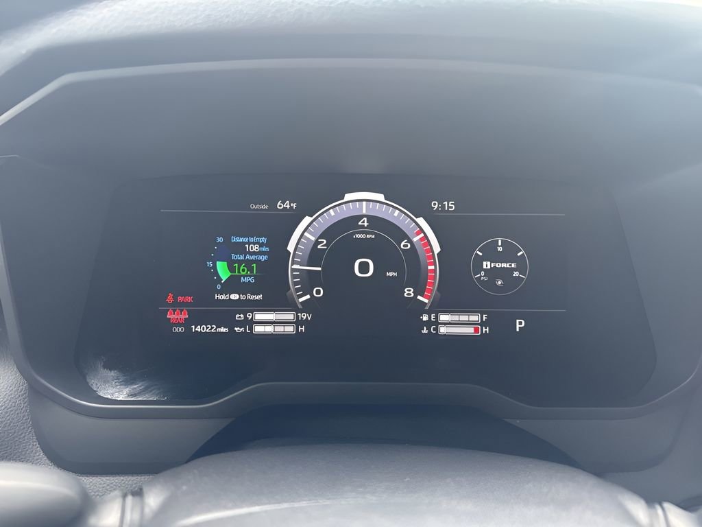 Used 2025 Toyota Tundra Limited AWD/4WD image 24