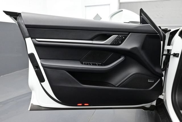 Certified 2025 Porsche Taycan AWD/4WD image 6