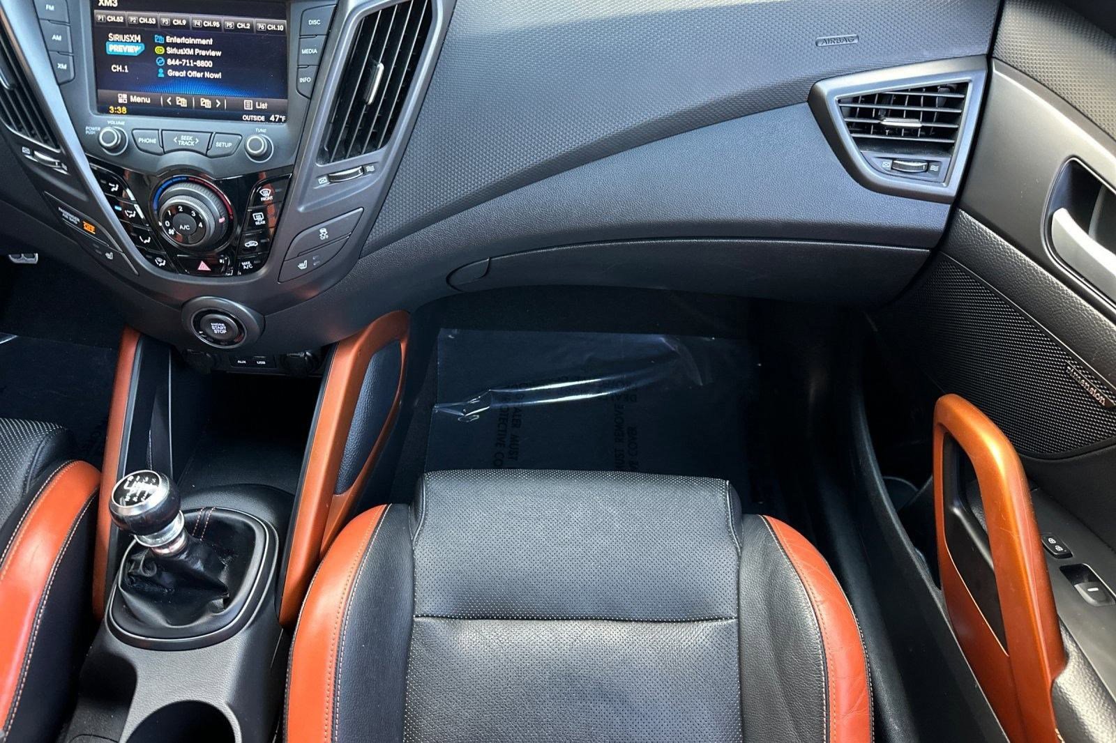 Used 2016 Hyundai Veloster Turbo image 29