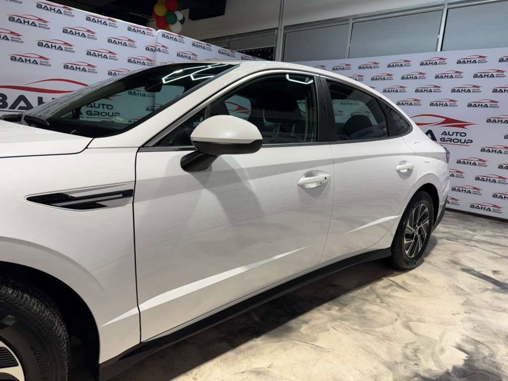 Used 2026 Hyundai Sonata Blue image 6