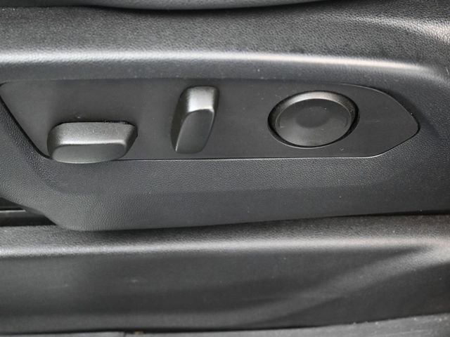 Used 2023 Chevrolet Suburban Premier image 23