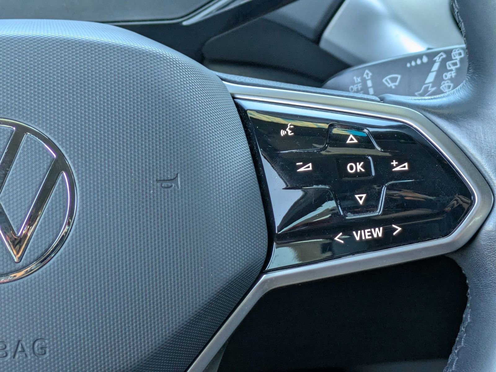 Used 2022 Volkswagen ID.4 Pro RWD image 11