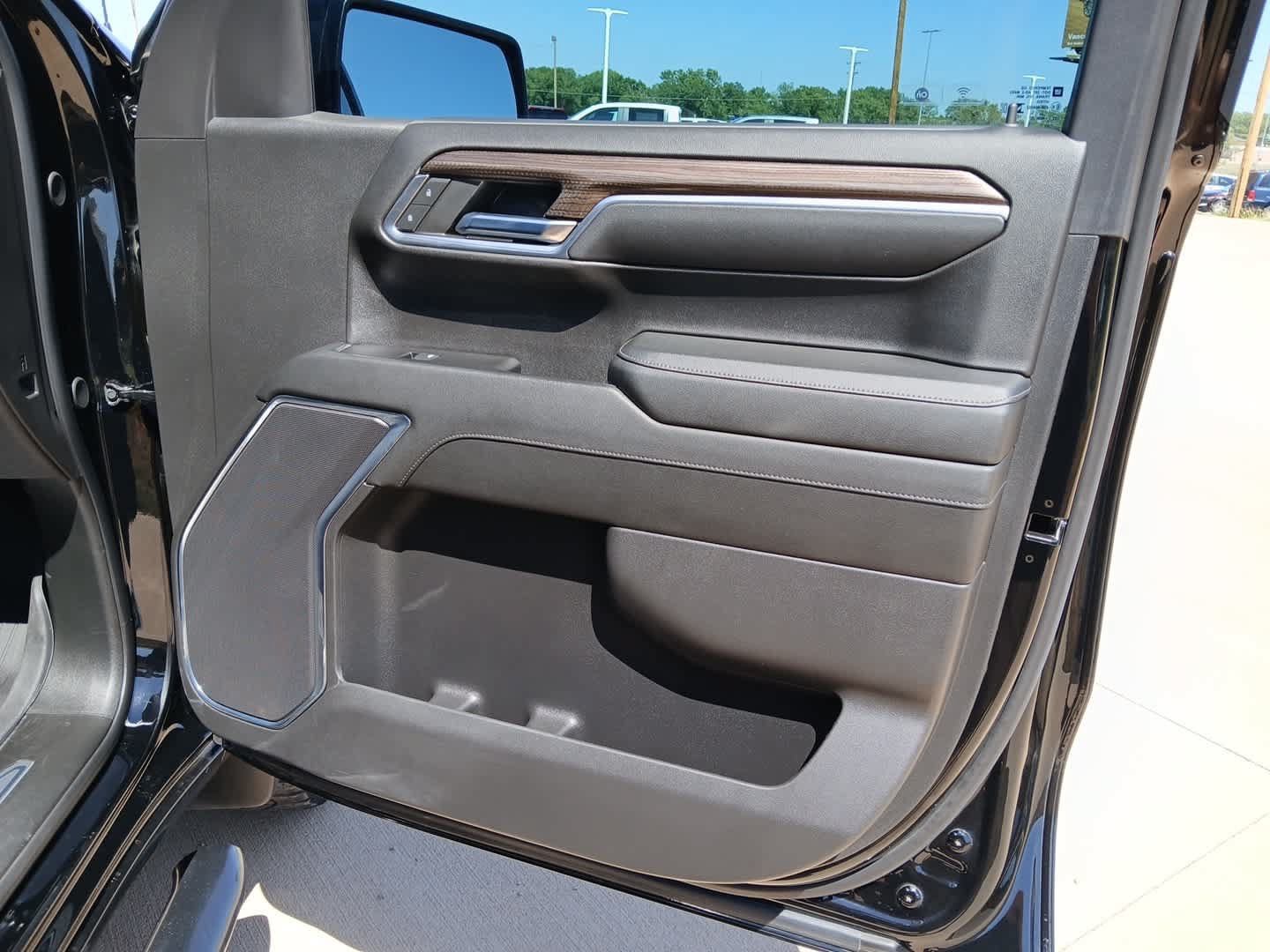 Used 2024 Chevrolet Silverado 1500 LT Trail Boss AWD/4WD image 51