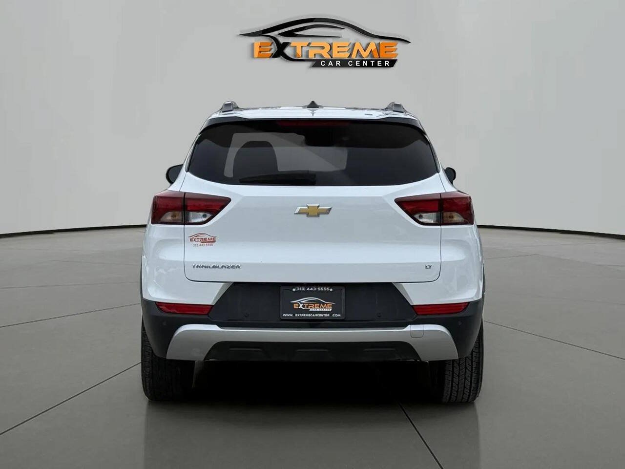 Used 2022 Chevrolet TrailBlazer LT w/ Convenience Package FWD image 5