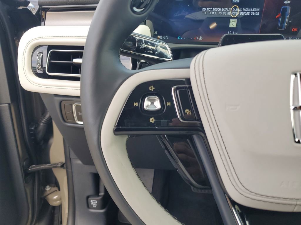 New 2025 Lincoln Aviator 2WD w/ Equipment Group 101A image 25