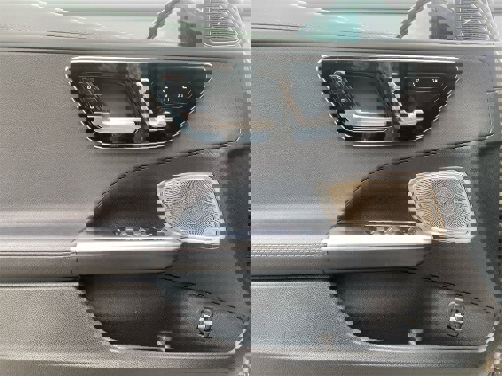 Used 2024 Mercedes-Benz C 300 4MATIC Sedan image 14