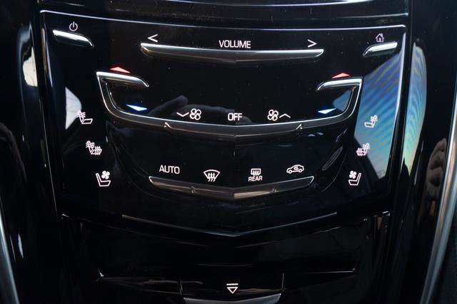 Used 2020 Cadillac Escalade Platinum image 20