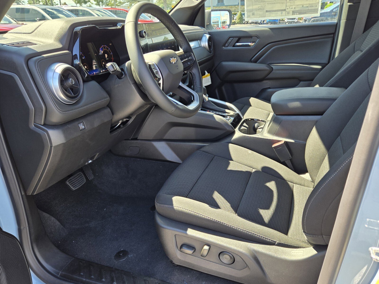 New 2026 Chevrolet Colorado LT image 4