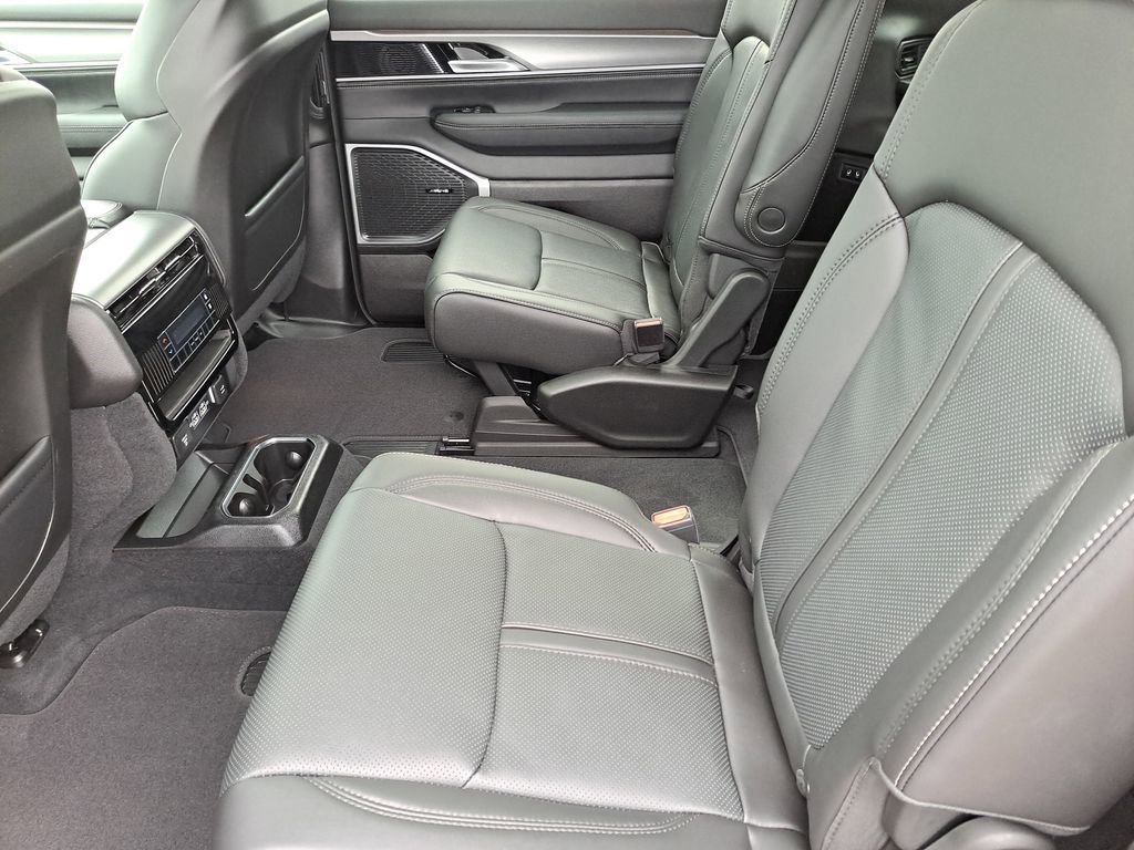 New 2026 Jeep Grand Wagoneer L 4WD image 15