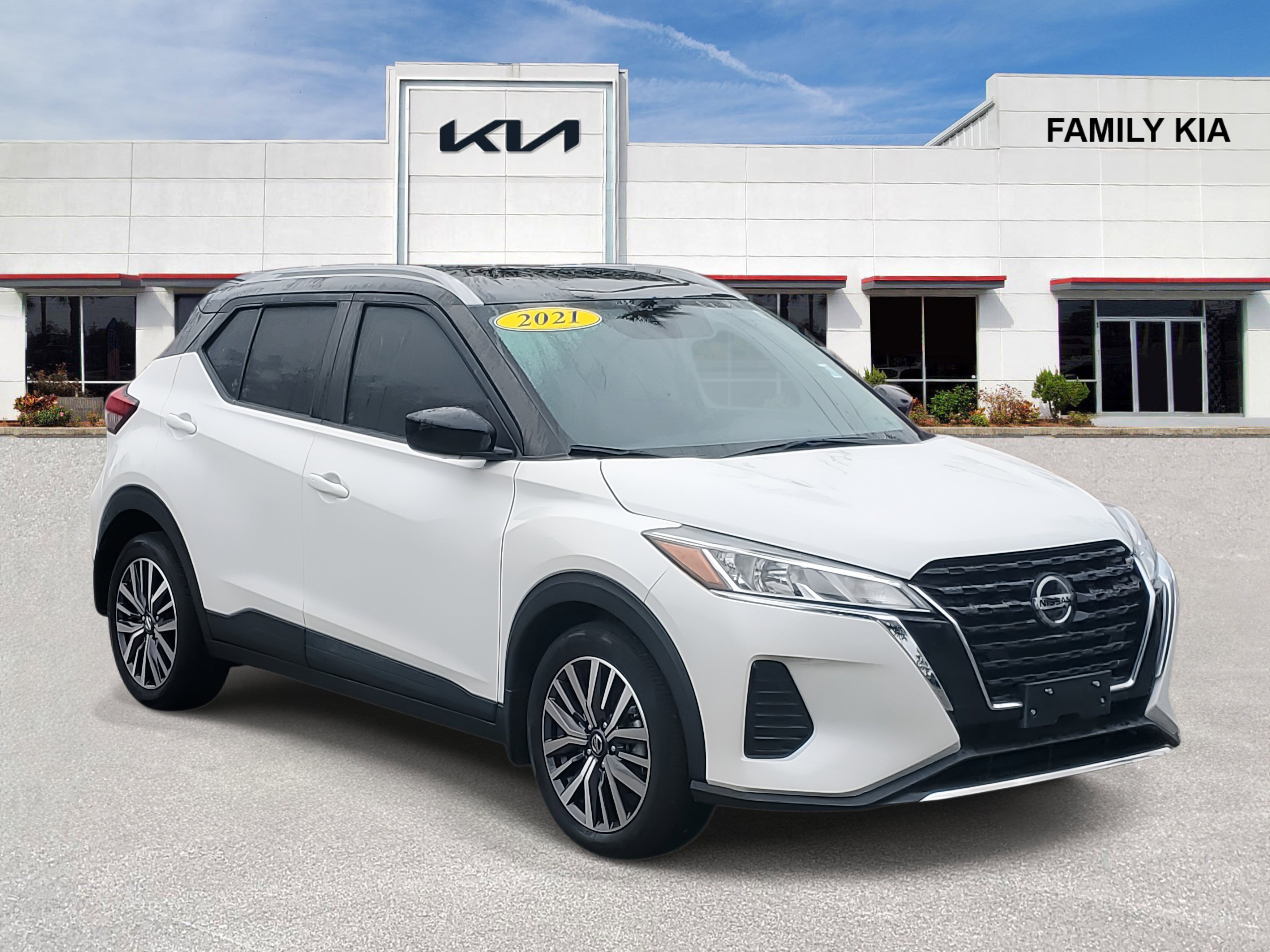 Used 2021 Nissan Kicks SV