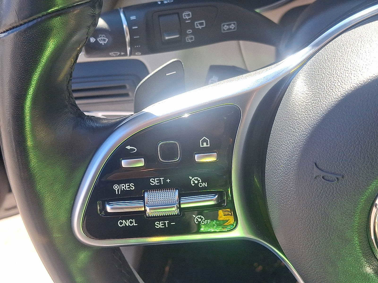 Used 2022 Mercedes-Benz GLC 300 4MATIC image 17