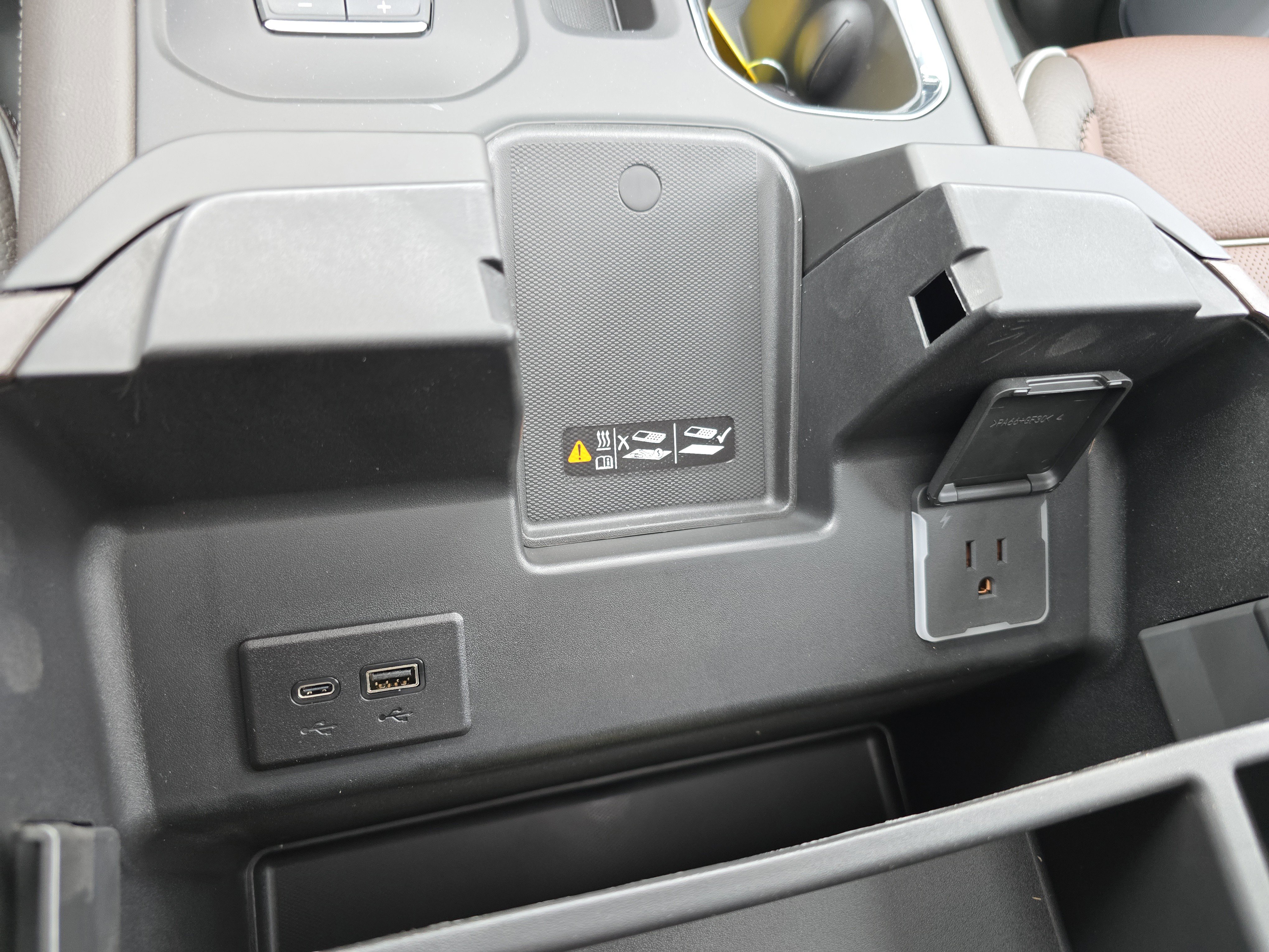 New 2026 GMC Sierra 1500 Denali w/ Denali Reserve Package image 34