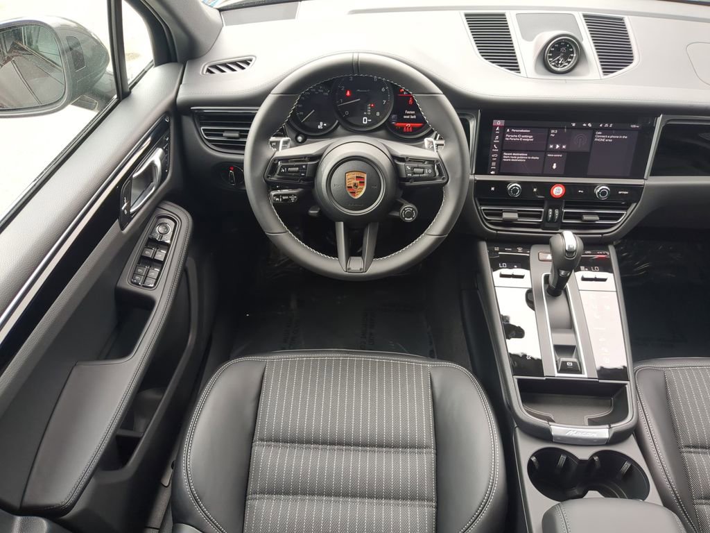 New 2026 Porsche Macan Turbo image 21