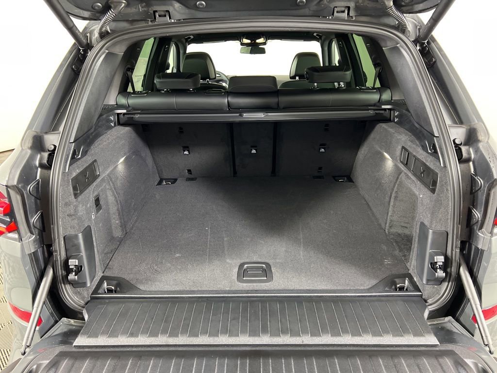New 2026 BMW X5 xDrive40i w/ M Sport Package image 12