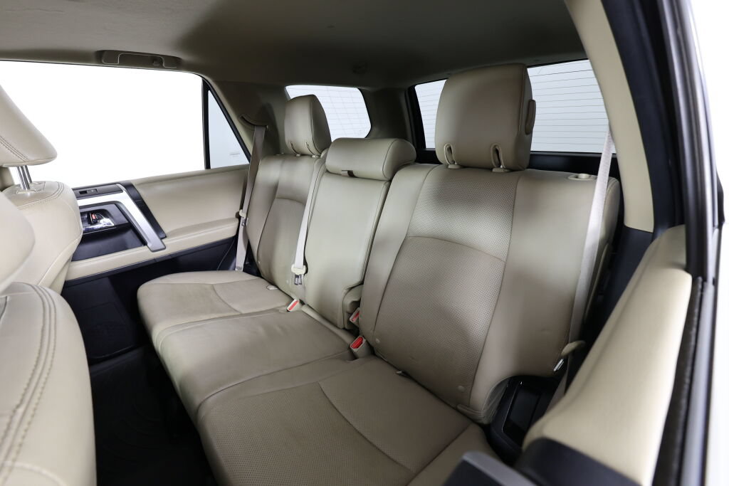 Used 2015 Toyota 4Runner Limited AWD/4WD image 15