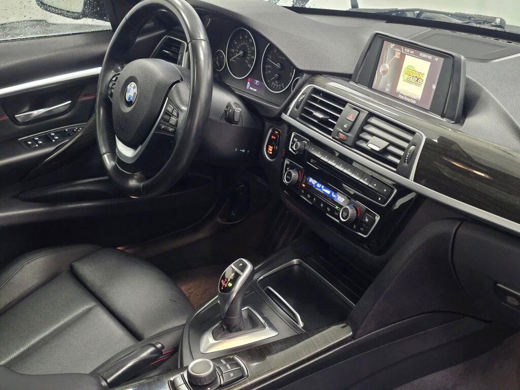Used 2017 BMW 340i xDrive Sedan image 24
