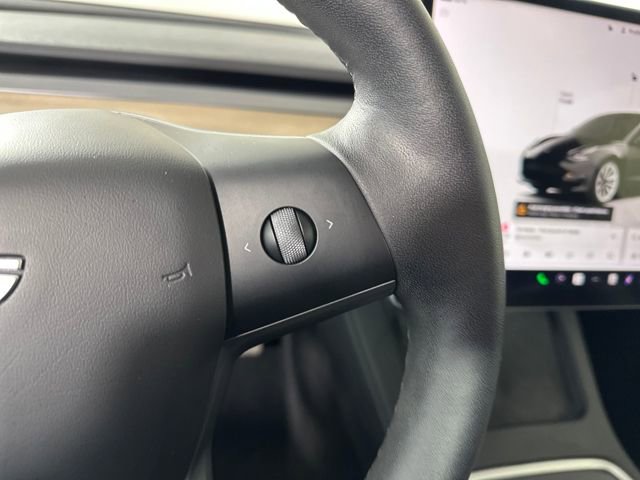 Used 2023 Tesla Model 3 Standard Range image 16