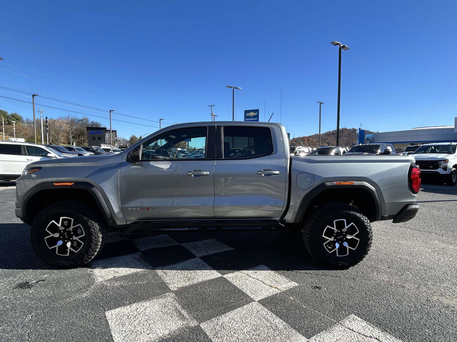 Used 2024 GMC Canyon AT4X image 6