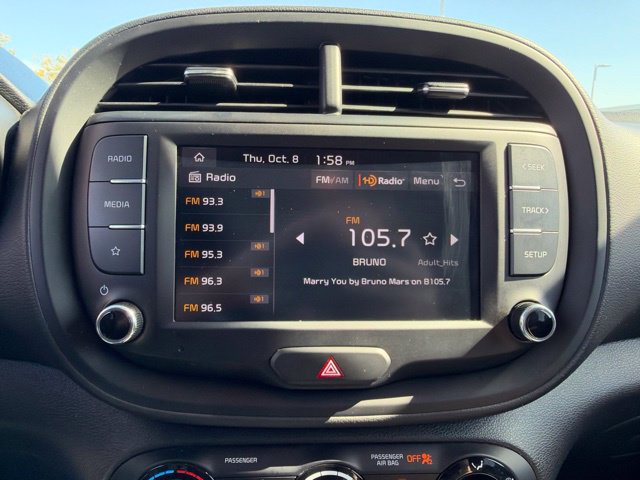 Certified 2025 Kia Soul LX w/ LX Technology Package FWD image 18