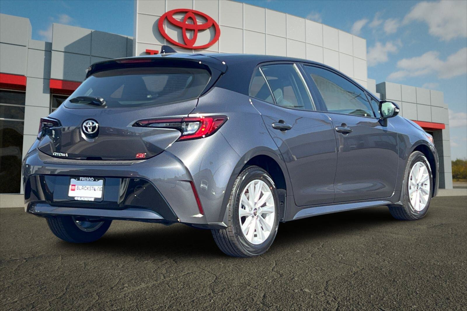 Certified 2027 Toyota Corolla SE w/ SE Premium Package FWD image 3