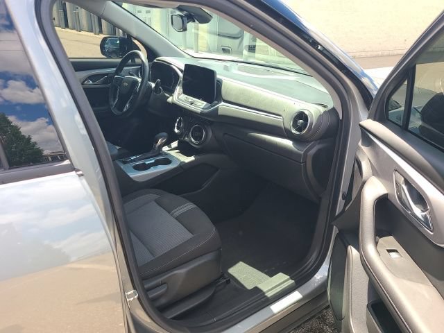 Used 2023 Chevrolet Blazer LT w/ Convenience Package AWD/4WD image 9