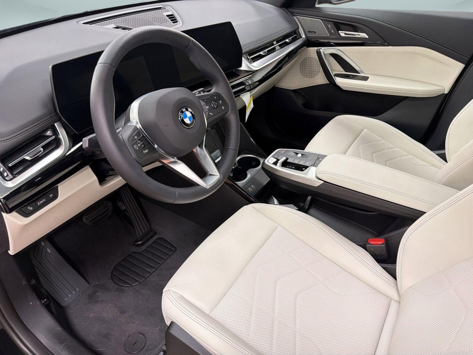 Used 2026 BMW X1 xDrive28i w/ Convenience Package AWD/4WD image 4