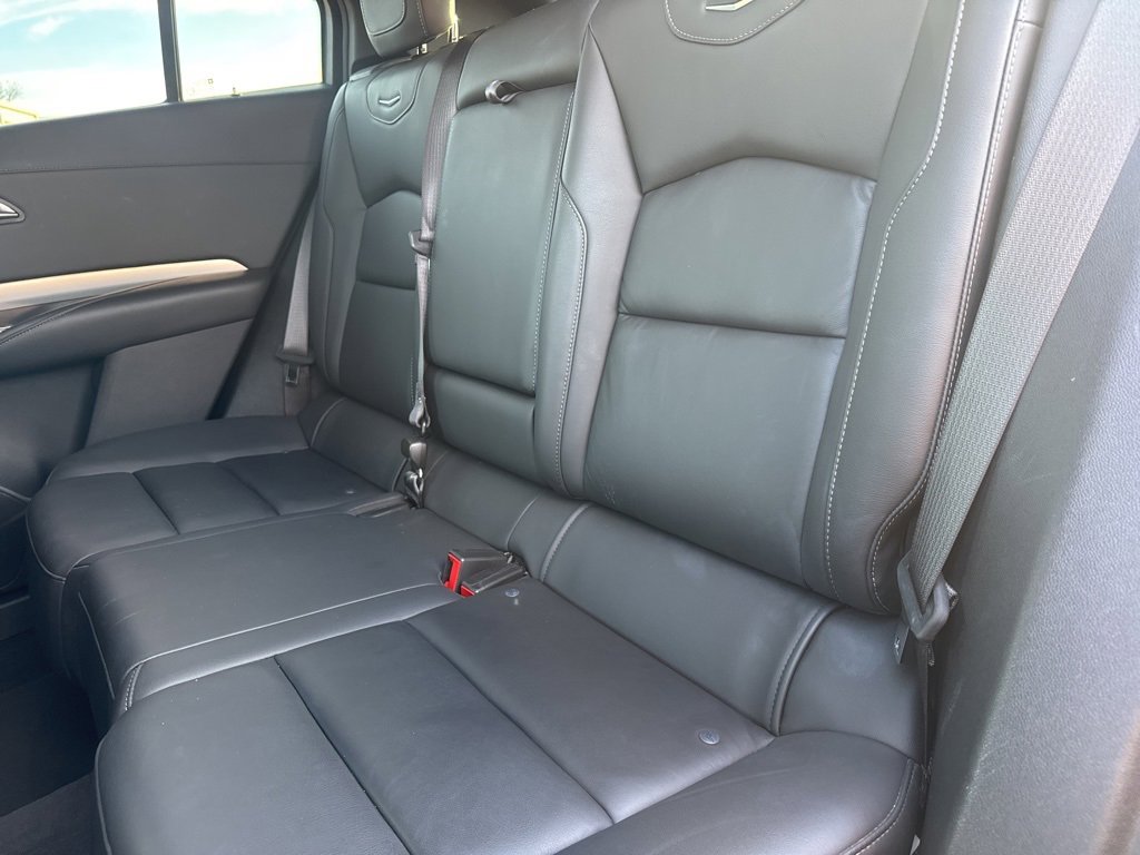 Used 2022 Cadillac XT4 Premium Luxury w/ Enhanced Visibility Package image 39