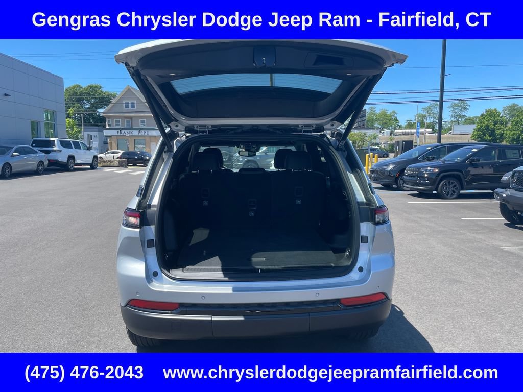 Certified 2024 Jeep Grand Cherokee Altitude AWD/4WD image 25