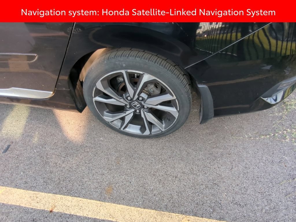 Used 2020 Honda Civic Touring image 5