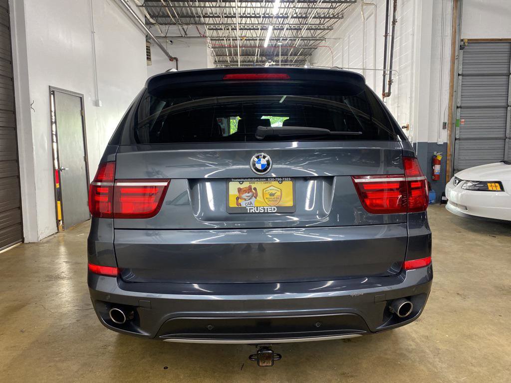 Used 2011 BMW X5 xDrive35d image 6